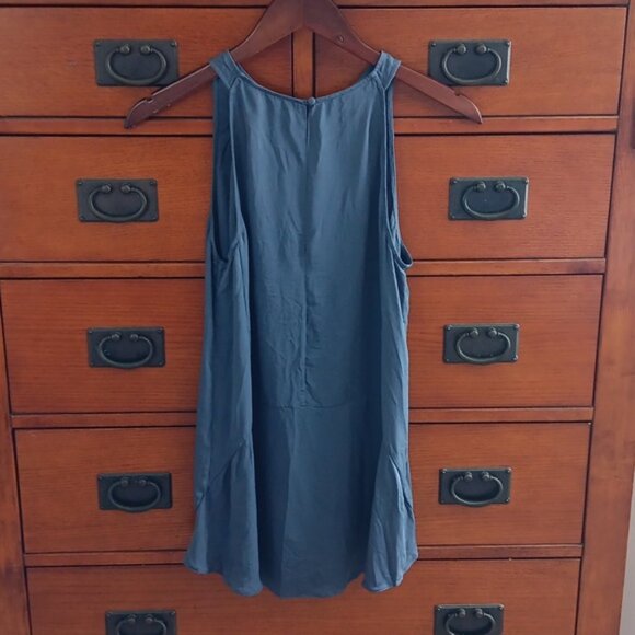 THEORY Blue Sleeveless High-Low Top - Picture 3 of 7